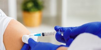 Setor privado aguarda mudança na classificação da Covid-19 no país para adquirir doses da vacina.