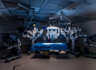 Cirurgia robótica no Einstein